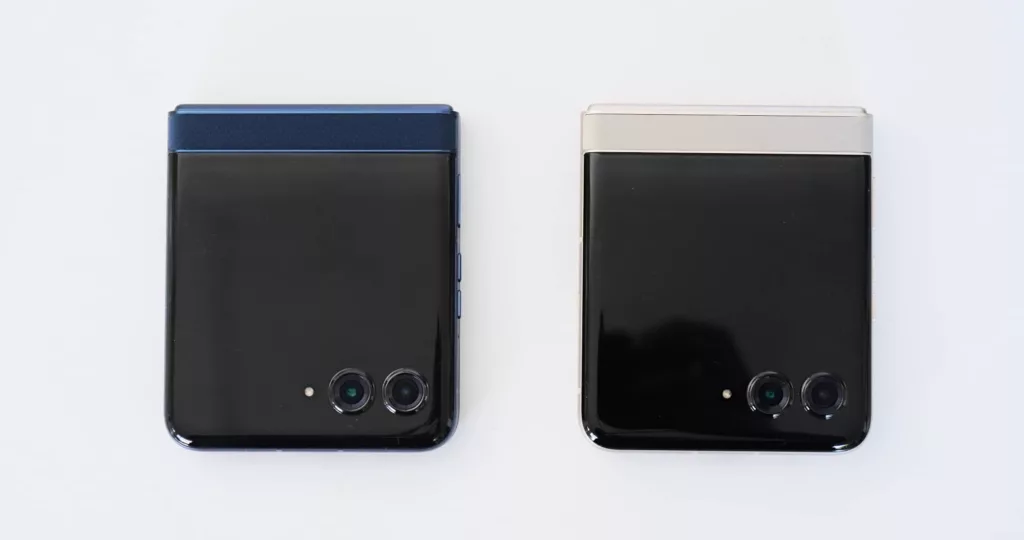 The Razr 60 (left) is very similar in design to the Razr 50 (right).