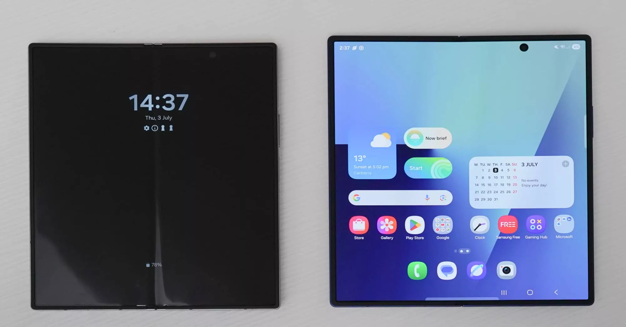 The 8 inch inside screen on the Fold 7 (right) is slightly bigger than the 7.6 inch of the Fold 6 (right).